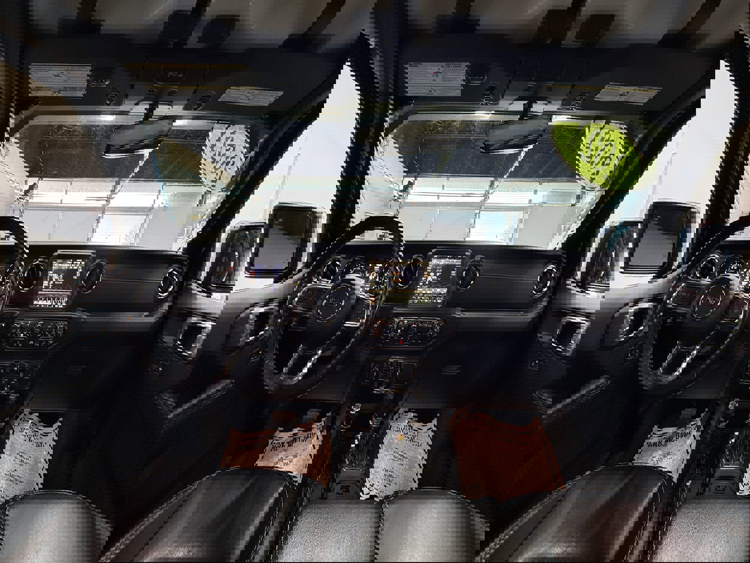 Used 2021 Jeep Wrangler Unlimited Sahara image 13