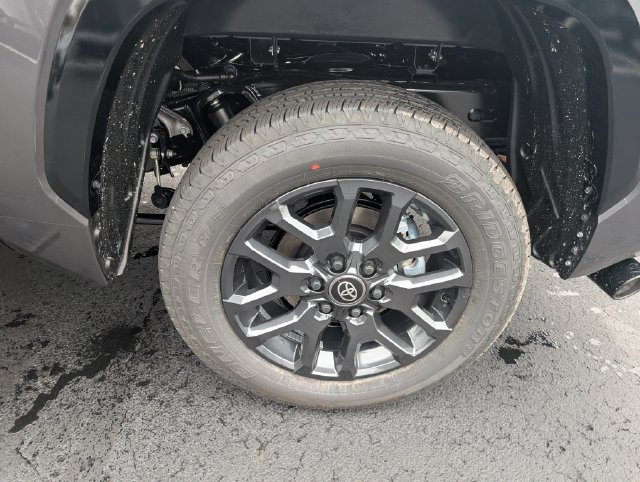 New 2026 Toyota Tundra Platinum AWD/4WD image 25
