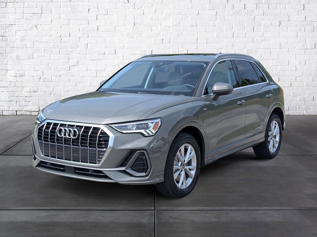 Certified 2025 Audi Q3 2.0T Premium Plus w/ Premium Plus Package AWD/4WD image 4