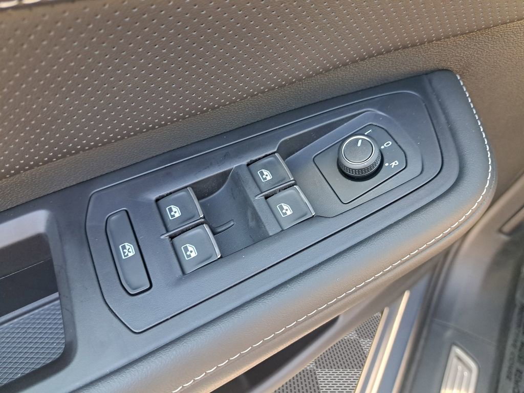 New 2025 Volkswagen Atlas SEL AWD/4WD image 33