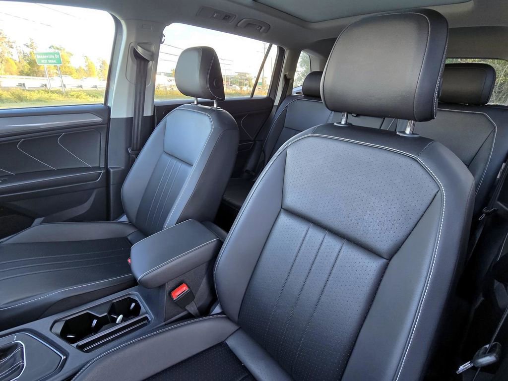 Used 2024 Volkswagen Tiguan SE image 21