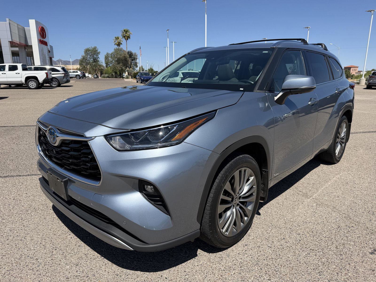 Used 2021 Toyota Highlander Platinum AWD/4WD video 1