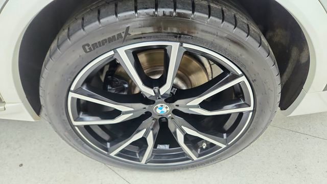 Used 2021 BMW X7 xDrive40i w/ M Sport Package image 65