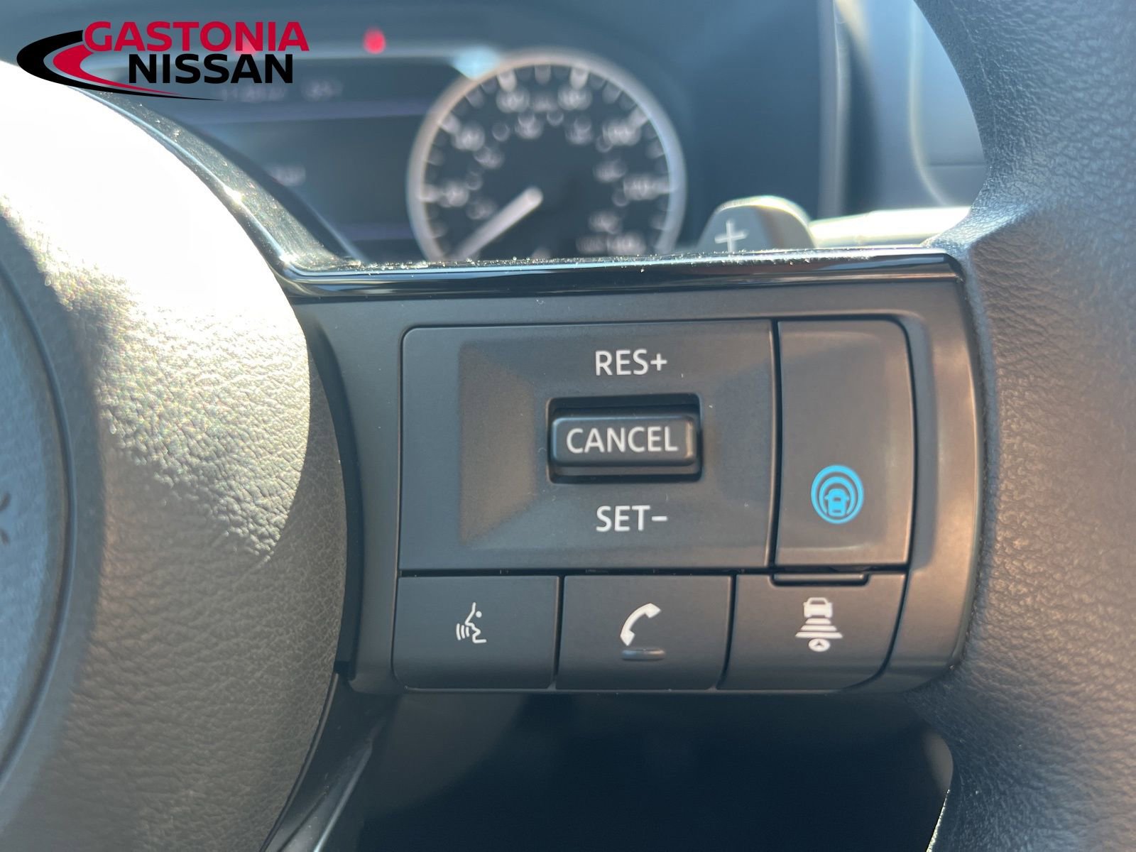 Used 2021 Nissan Rogue SV image 47