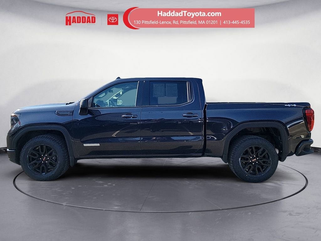 Used 2024 GMC Sierra 1500 Elevation AWD/4WD image 2