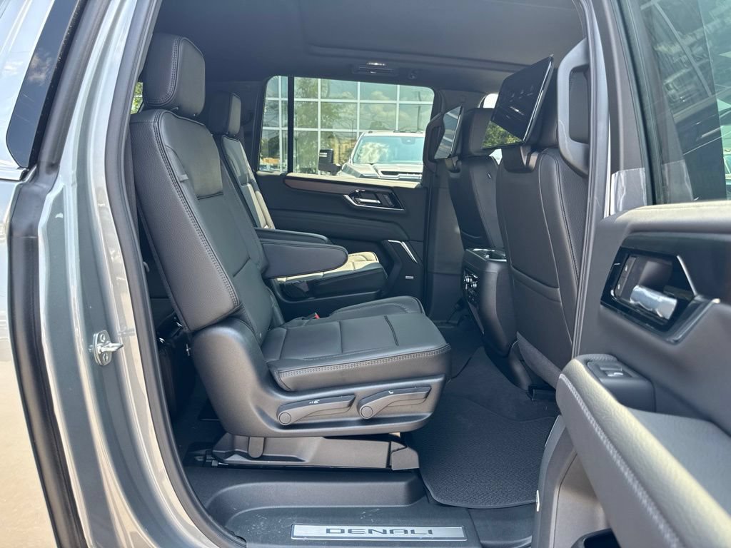 New 2026 GMC Yukon XL Denali w/ Advanced Technology Package AWD/4WD image 27