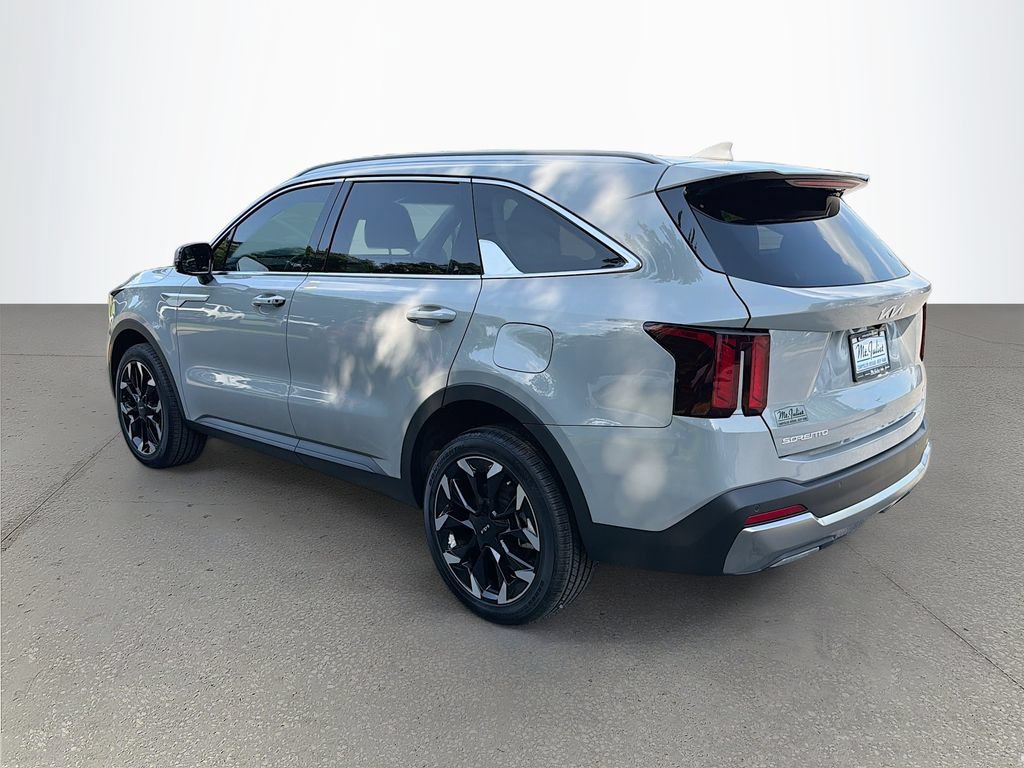 Used 2025 Kia Sorento EX AWD/4WD image 6