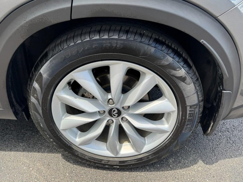 Used 2019 INFINITI QX50 Essential w/ Premium Heat Package AWD/4WD image 7