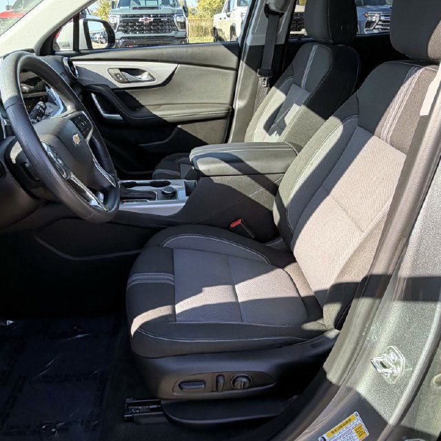 Certified 2025 Chevrolet Blazer LT FWD image 16