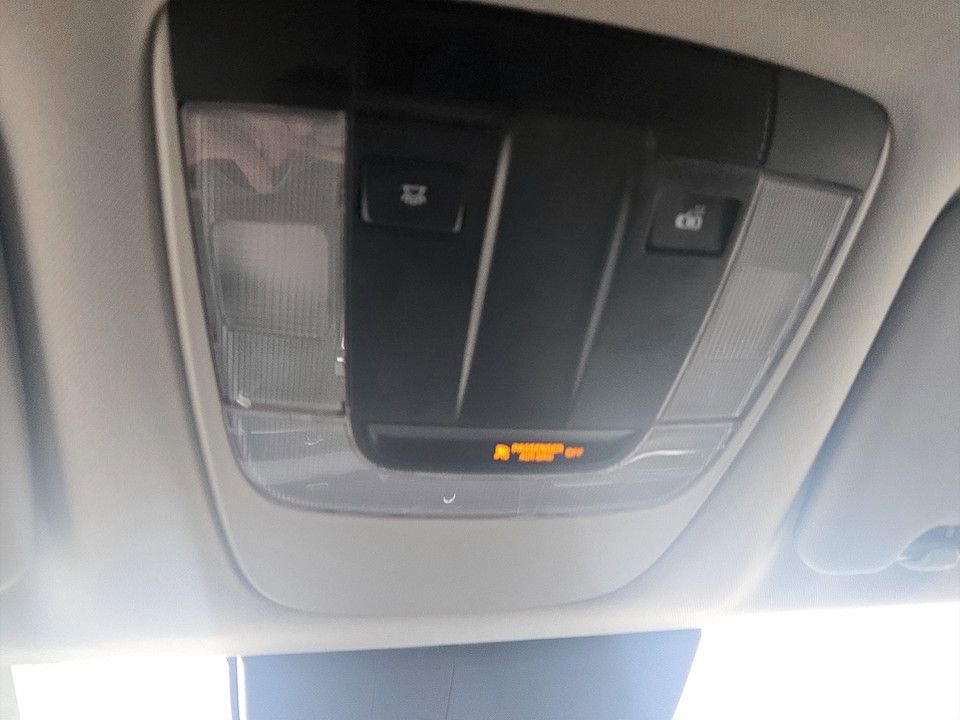 Used 2025 Kia Sportage LX image 24