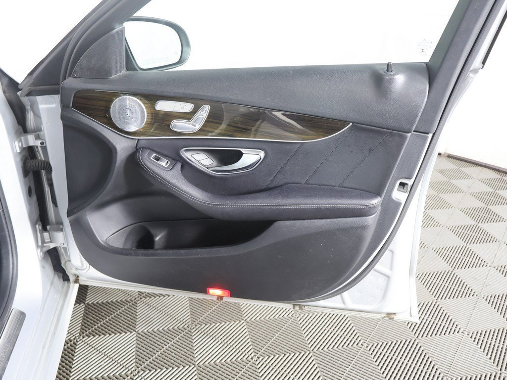 Used 2018 Mercedes-Benz C 300 4MATIC Sedan image 24