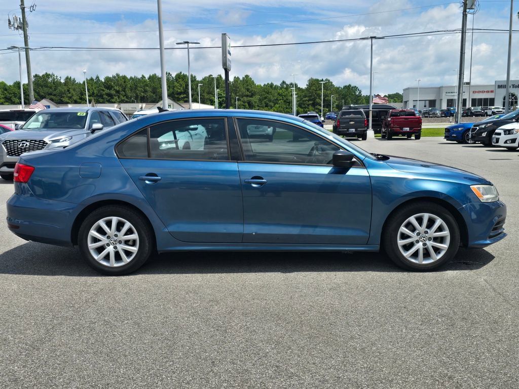 Used 2015 Volkswagen Jetta SE FWD video 2