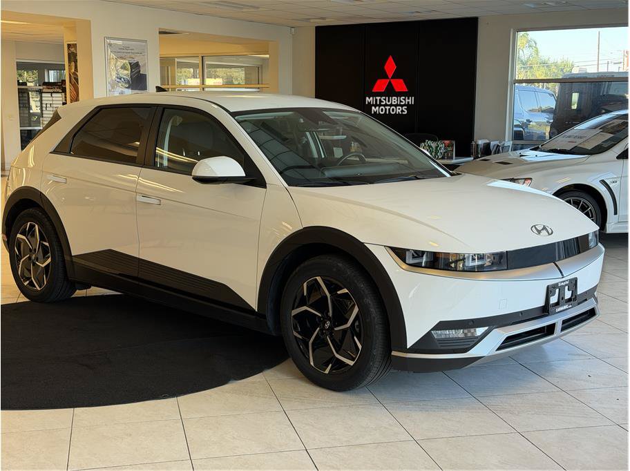 Used 2024 Hyundai Ioniq 5 SEL RWD image 3