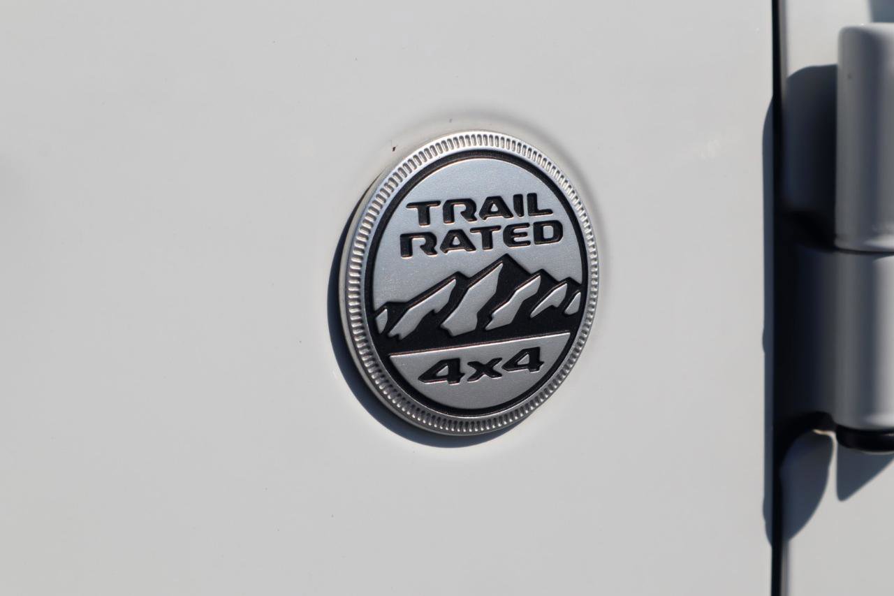 Used 2018 Jeep Wrangler Unlimited Sport S AWD/4WD image 22