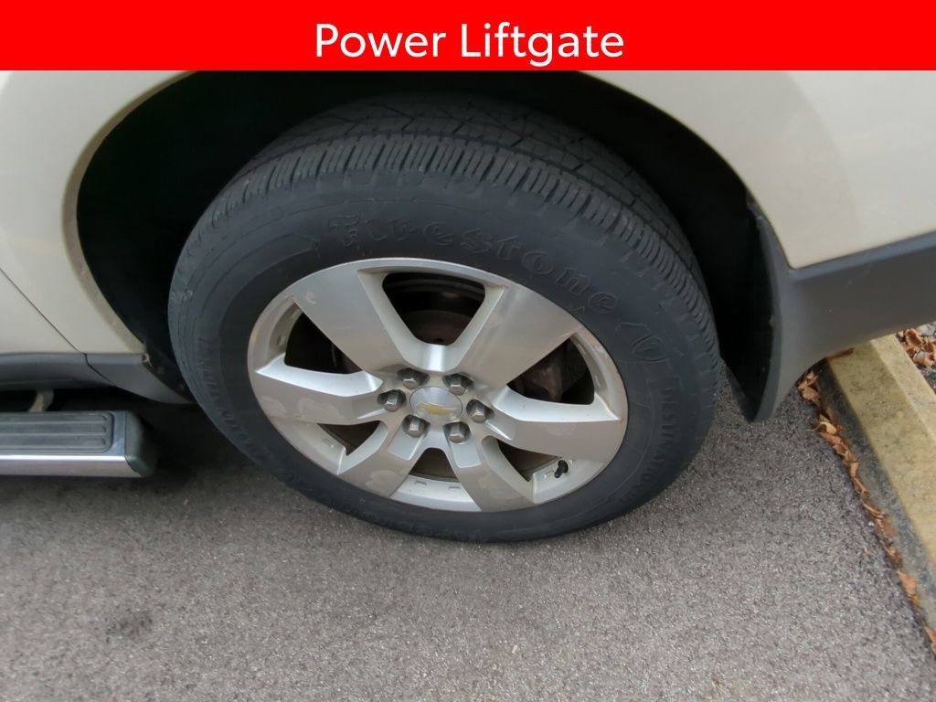 Used 2011 Chevrolet Traverse LTZ AWD/4WD image 5
