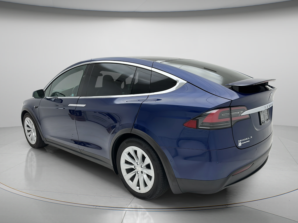 Used 2018 Tesla Model X 75D AWD/4WD image 8