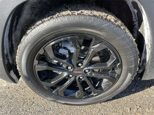 Used 2022 GMC Terrain SLE w/ Driver Convenience Package image 10