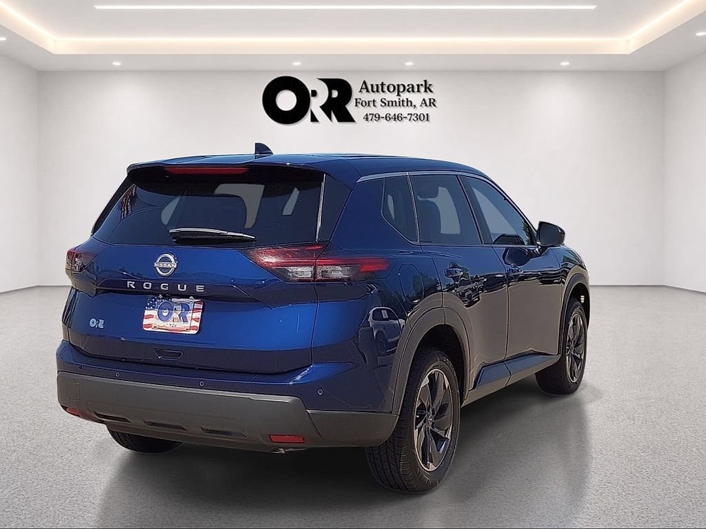 Used 2025 Nissan Rogue SV FWD image 5