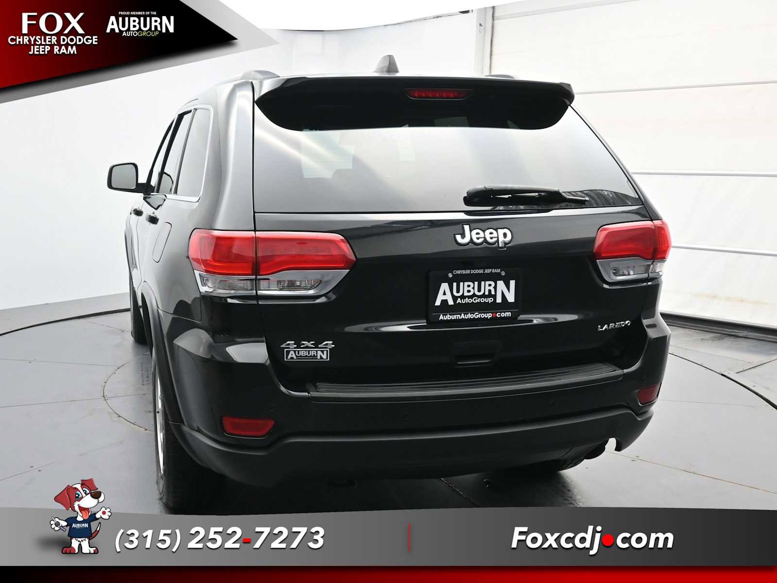 Used 2017 Jeep Grand Cherokee Laredo w/ Quick Order Package 23E AWD/4WD image 16