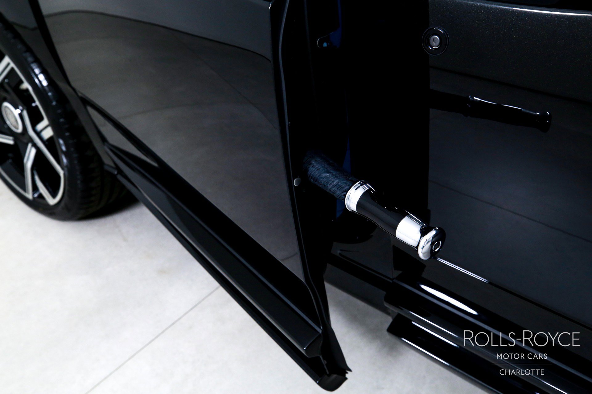 New 2026 Rolls-Royce Cullinan Black Badge image 33