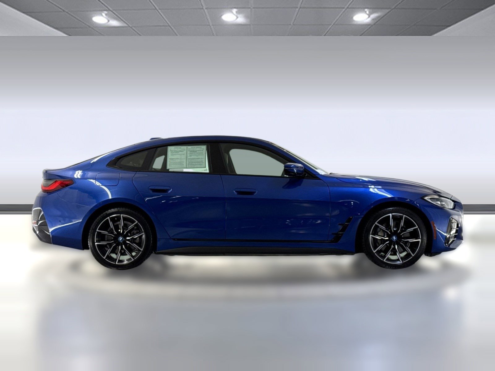 Used 2023 BMW i4 eDrive40 w/ M Sport Package RWD image 7