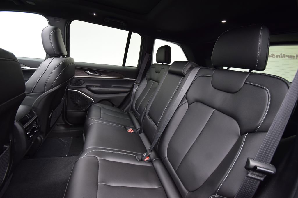 New 2026 Jeep Grand Cherokee Limited image 36