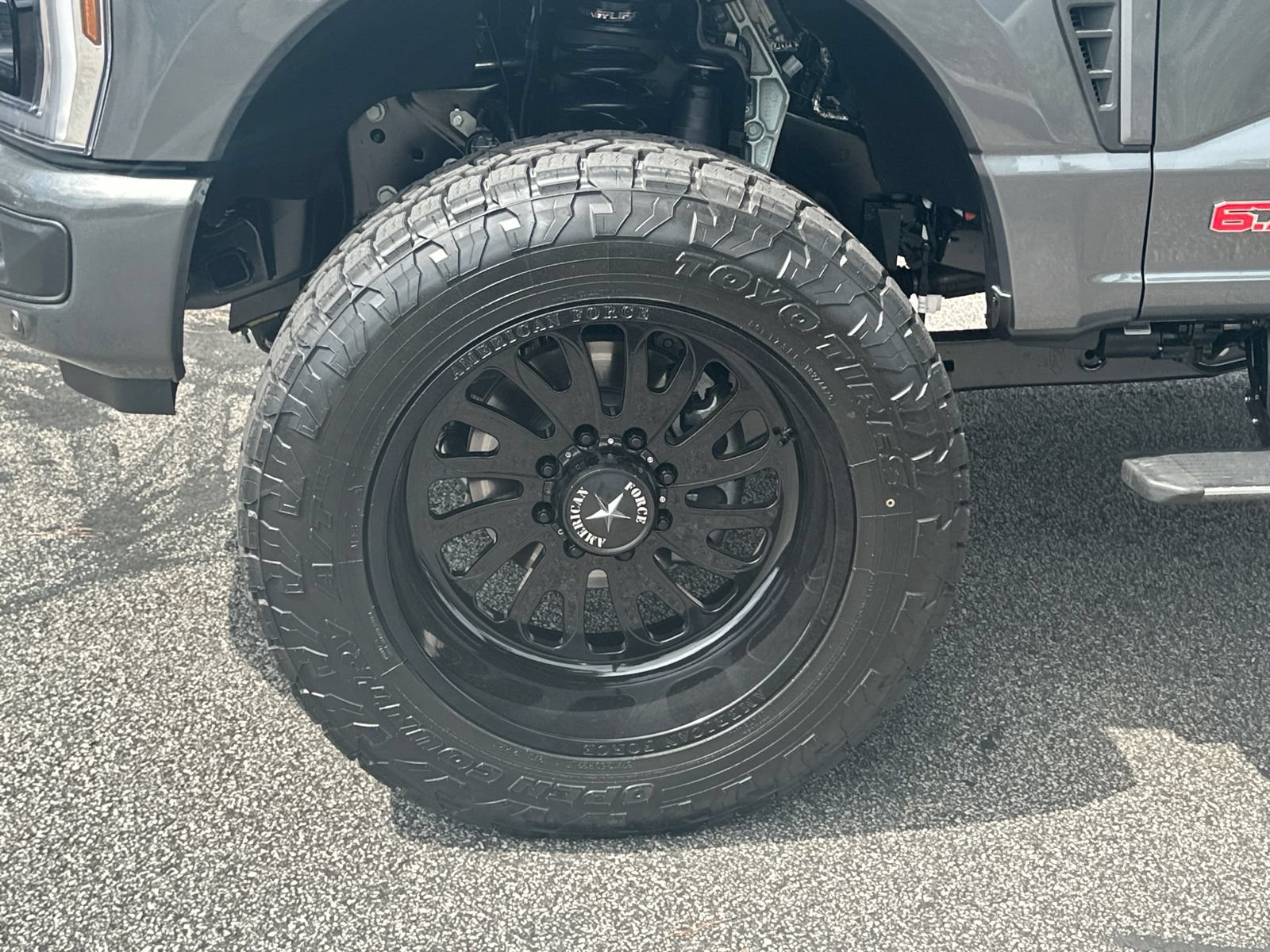 New 2026 Ford F250 Platinum w/ Tremor Off-Road Package AWD/4WD image 12
