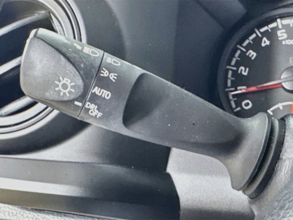 Used 2022 Toyota Tacoma SR AWD/4WD image 13