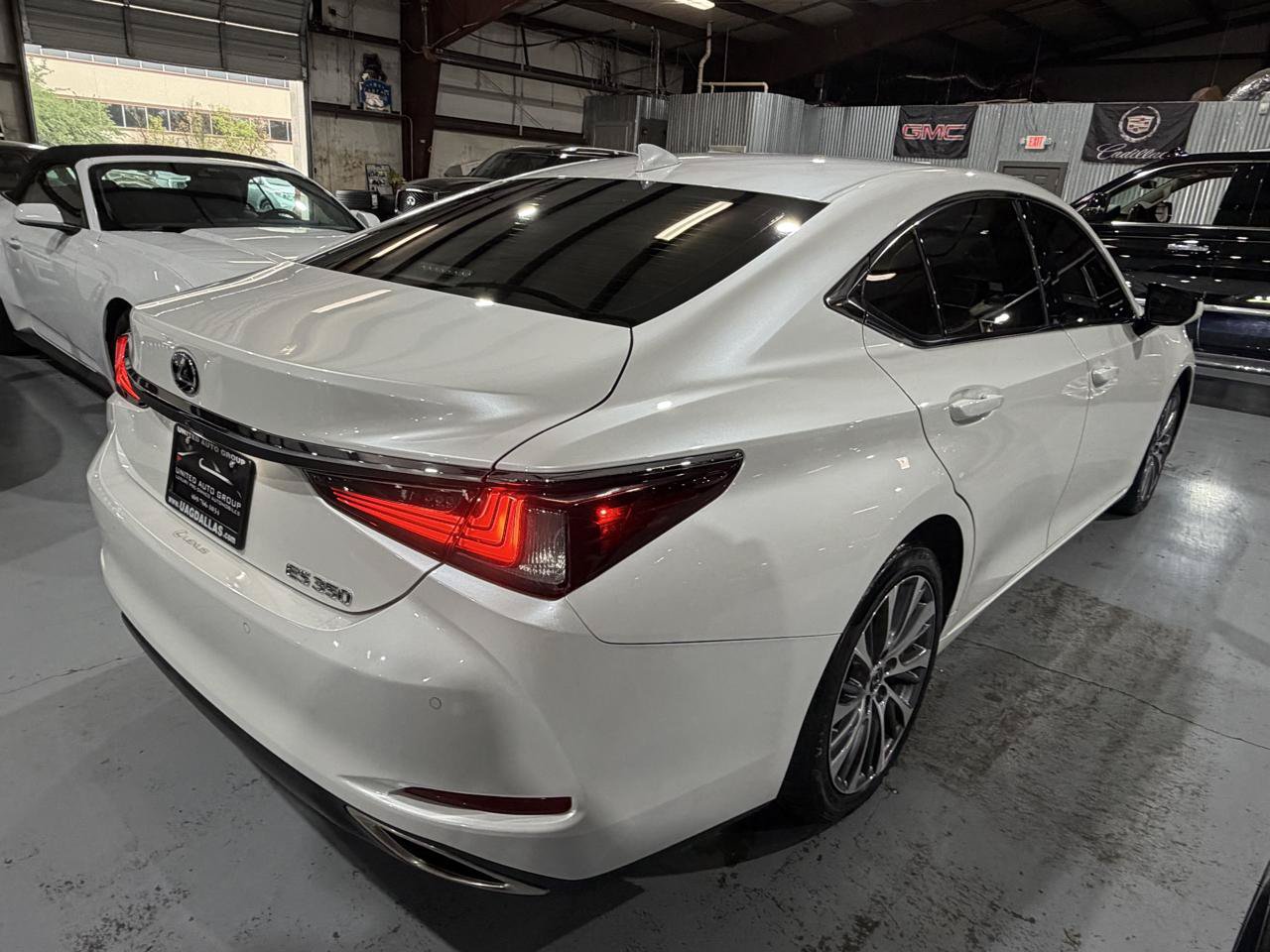 Used 2019 Lexus ES 350 FWD image 6