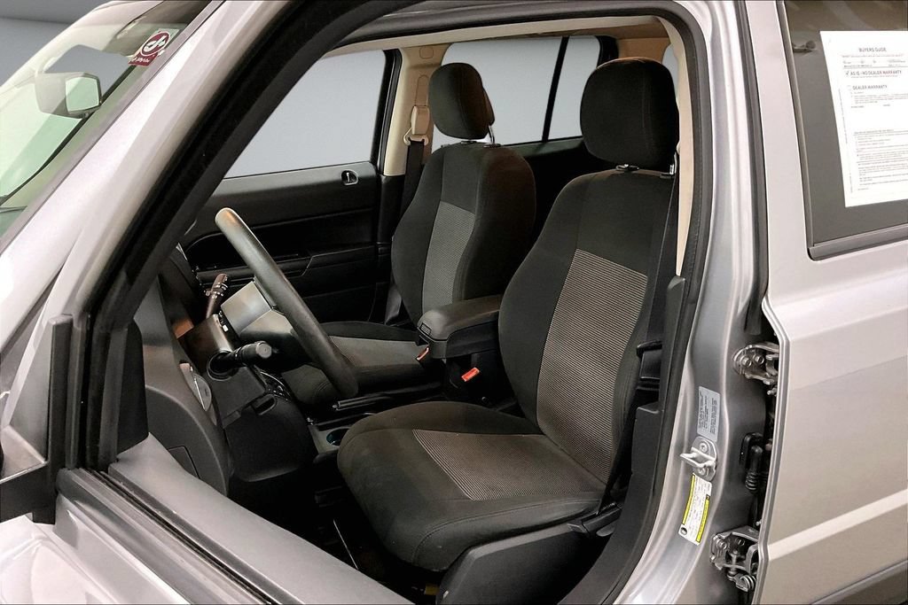 Used 2017 Jeep Patriot Sport w/ Power Value Group FWD image 21