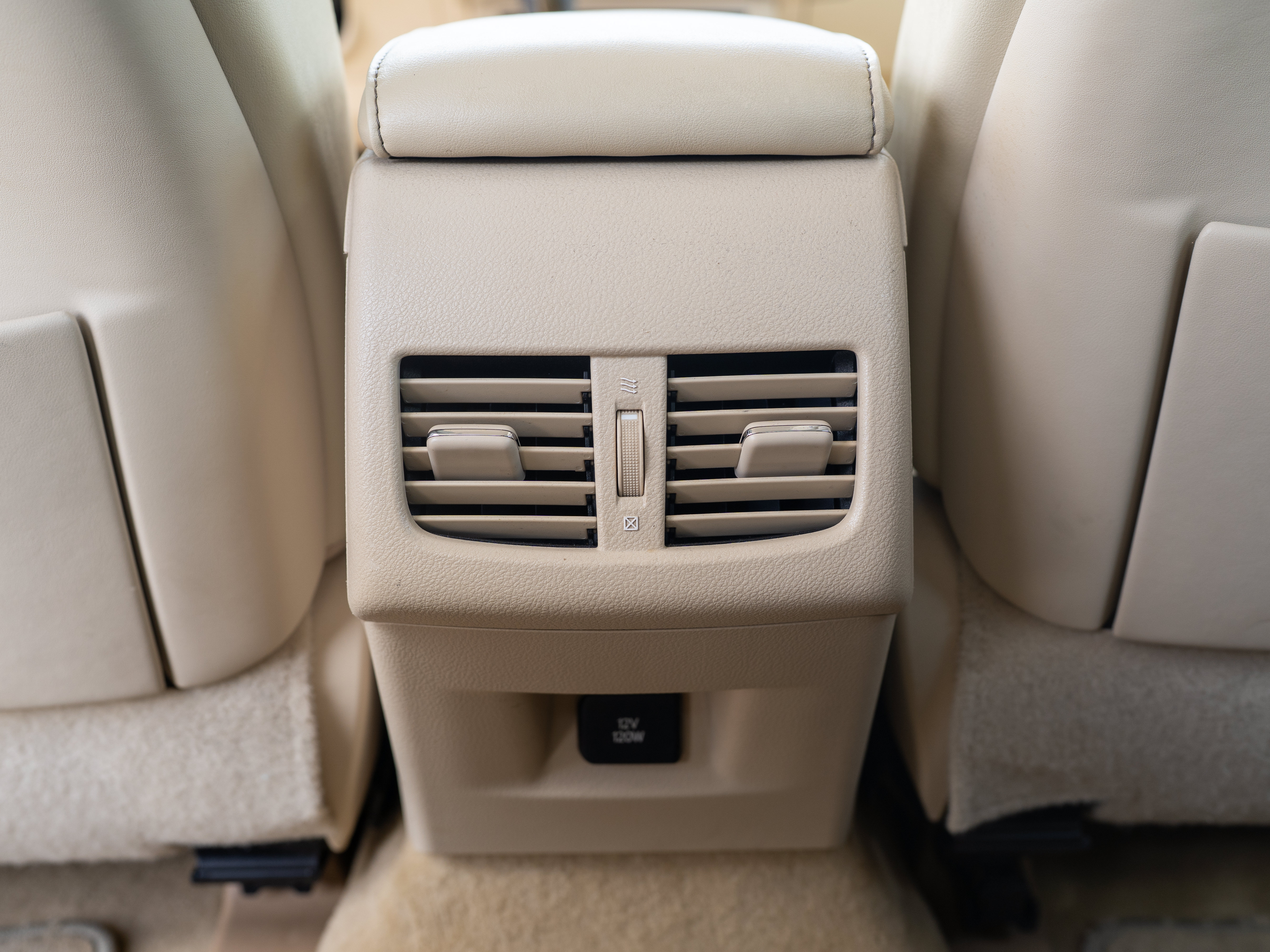 Used 2013 Lexus ES 350 w/ Luxury Pkg FWD image 11