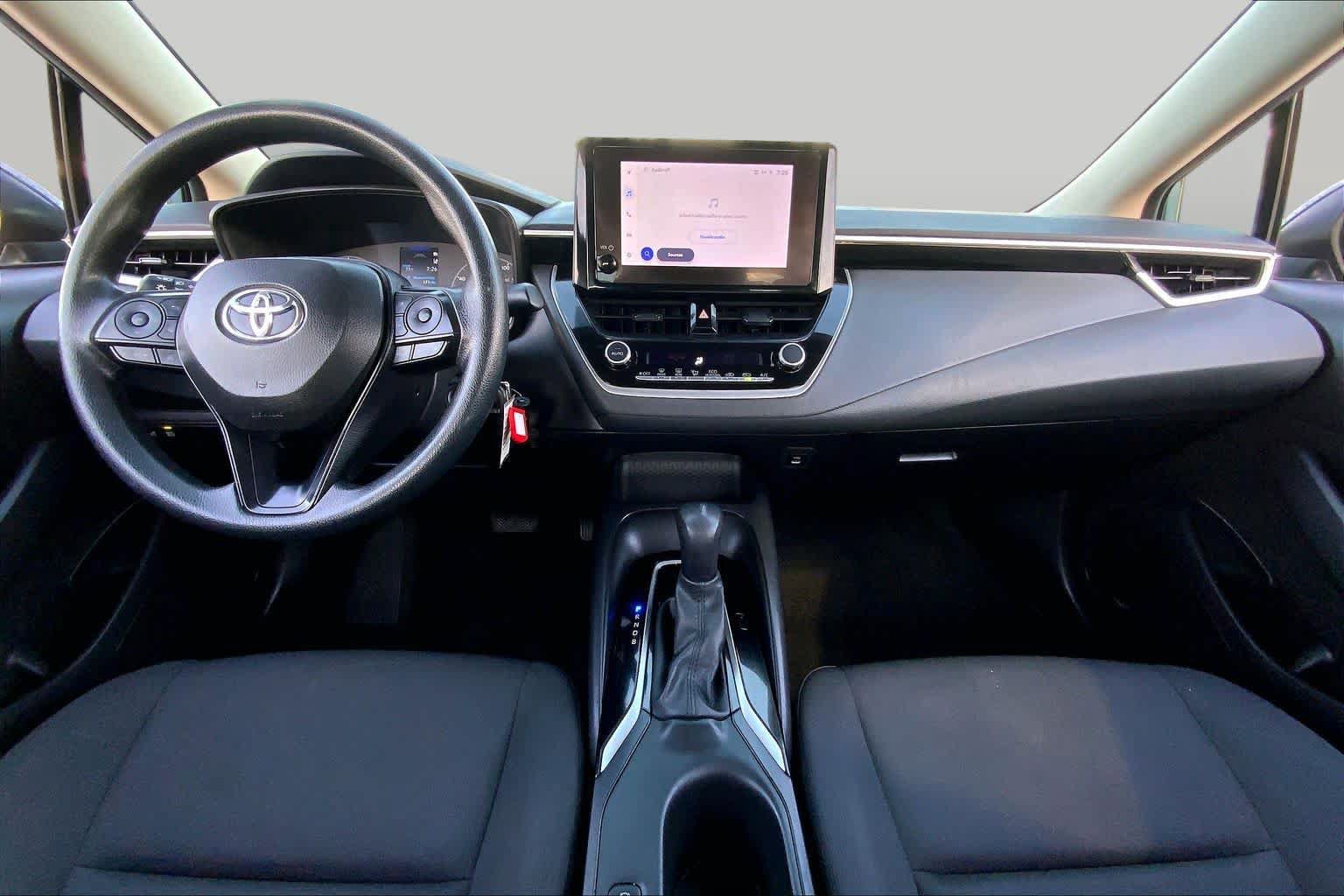 Used 2024 Toyota Corolla LE FWD image 15
