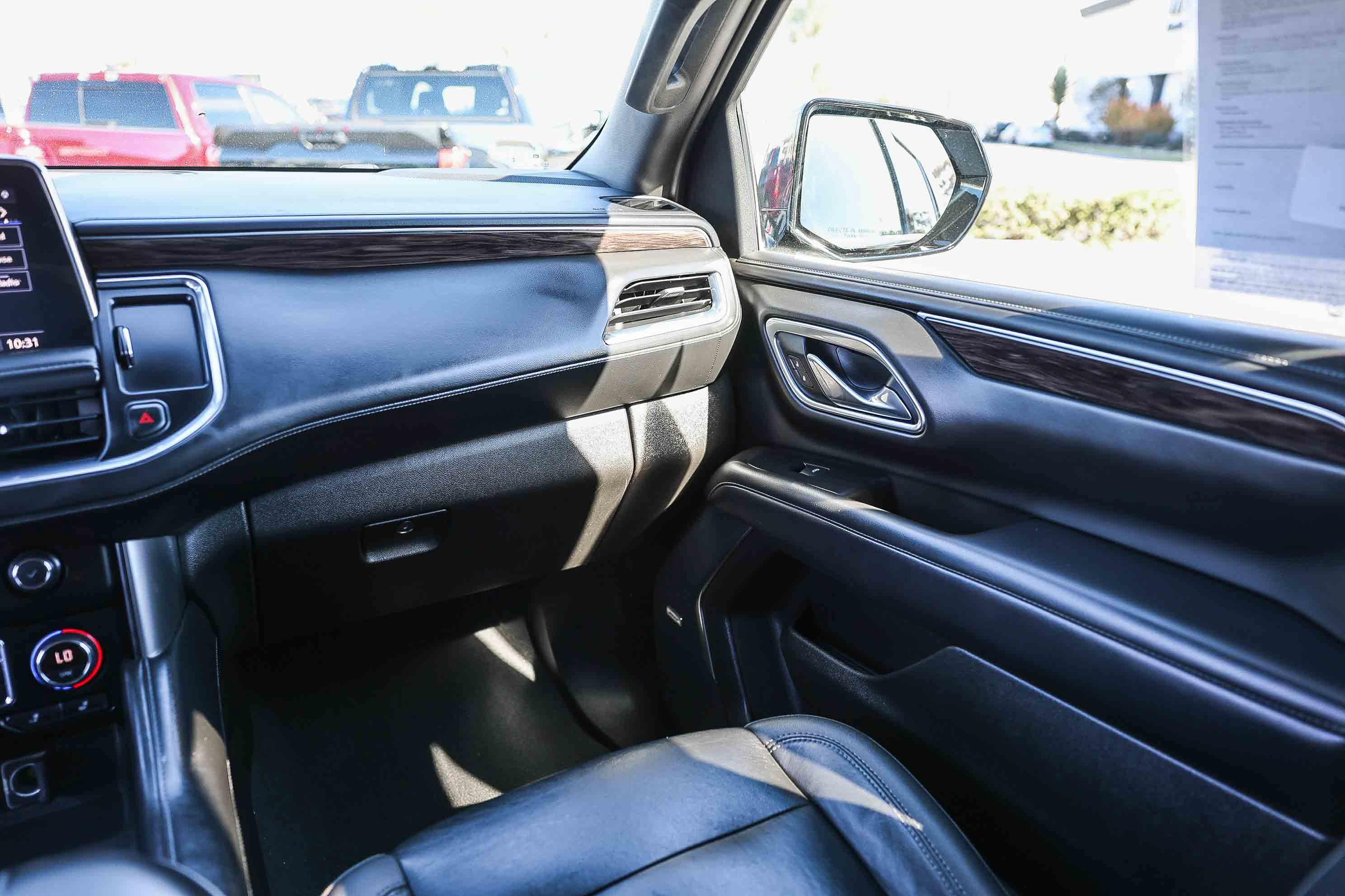 Used 2021 Chevrolet Tahoe Z71 w/ Max Trailering Package image 6