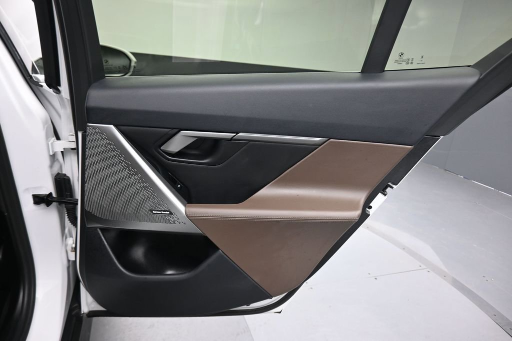 Used 2026 BMW 530i RWD image 43