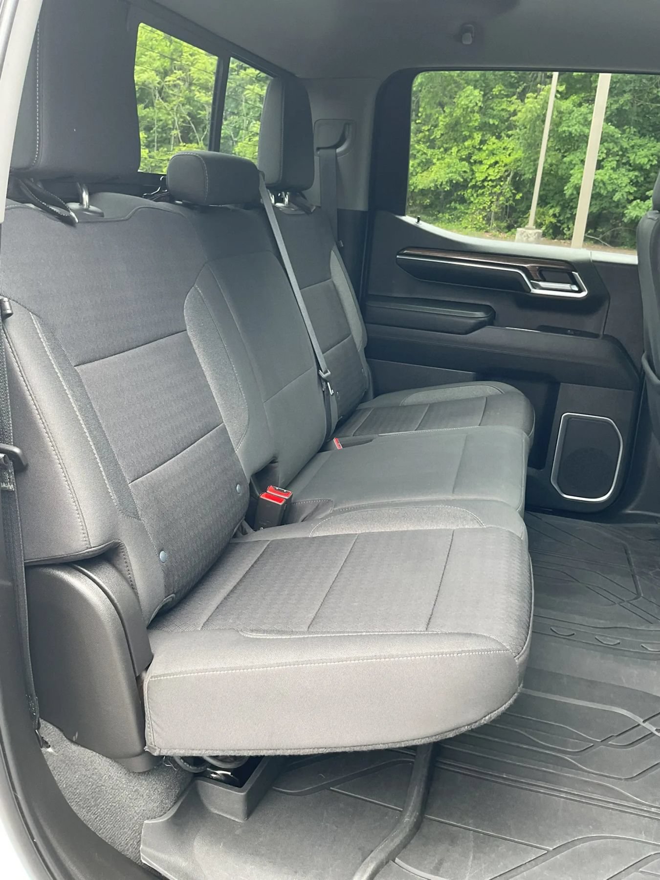 Used 2022 Chevrolet Silverado 1500 RST w/ Convenience Package II AWD/4WD image 40