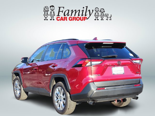 Used 2025 Toyota RAV4 XLE Premium FWD image 3