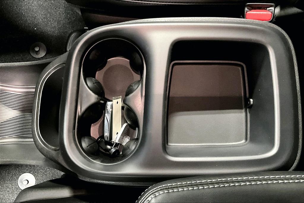 New 2026 Chrysler Voyager LX image 21
