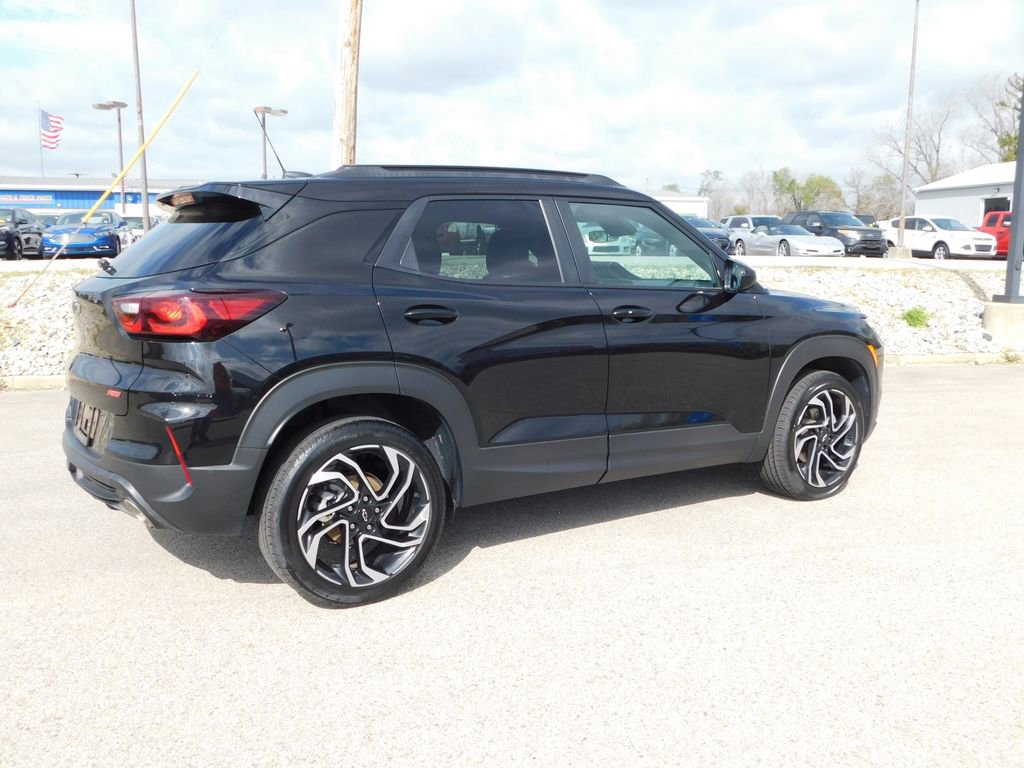 Used 2024 Chevrolet TrailBlazer RS AWD/4WD image 3