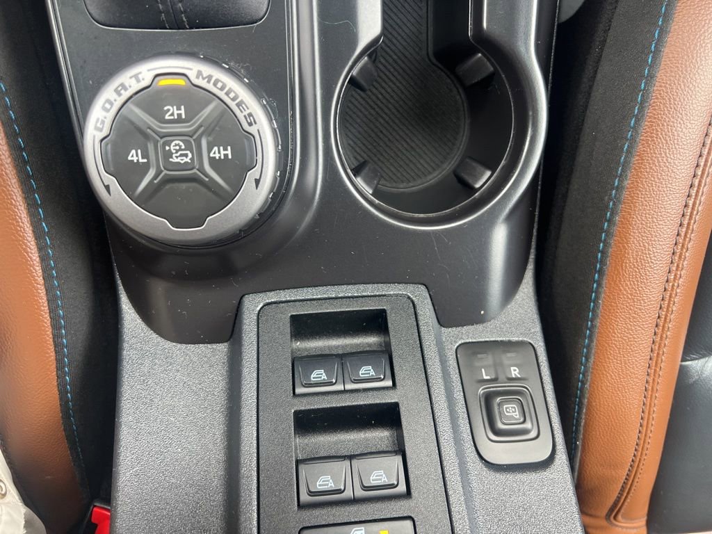 Used 2024 Ford Bronco Outer Banks image 14
