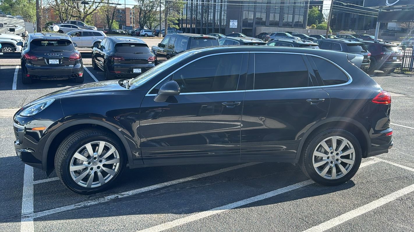 Used 2015 Porsche Cayenne S AWD/4WD image 6