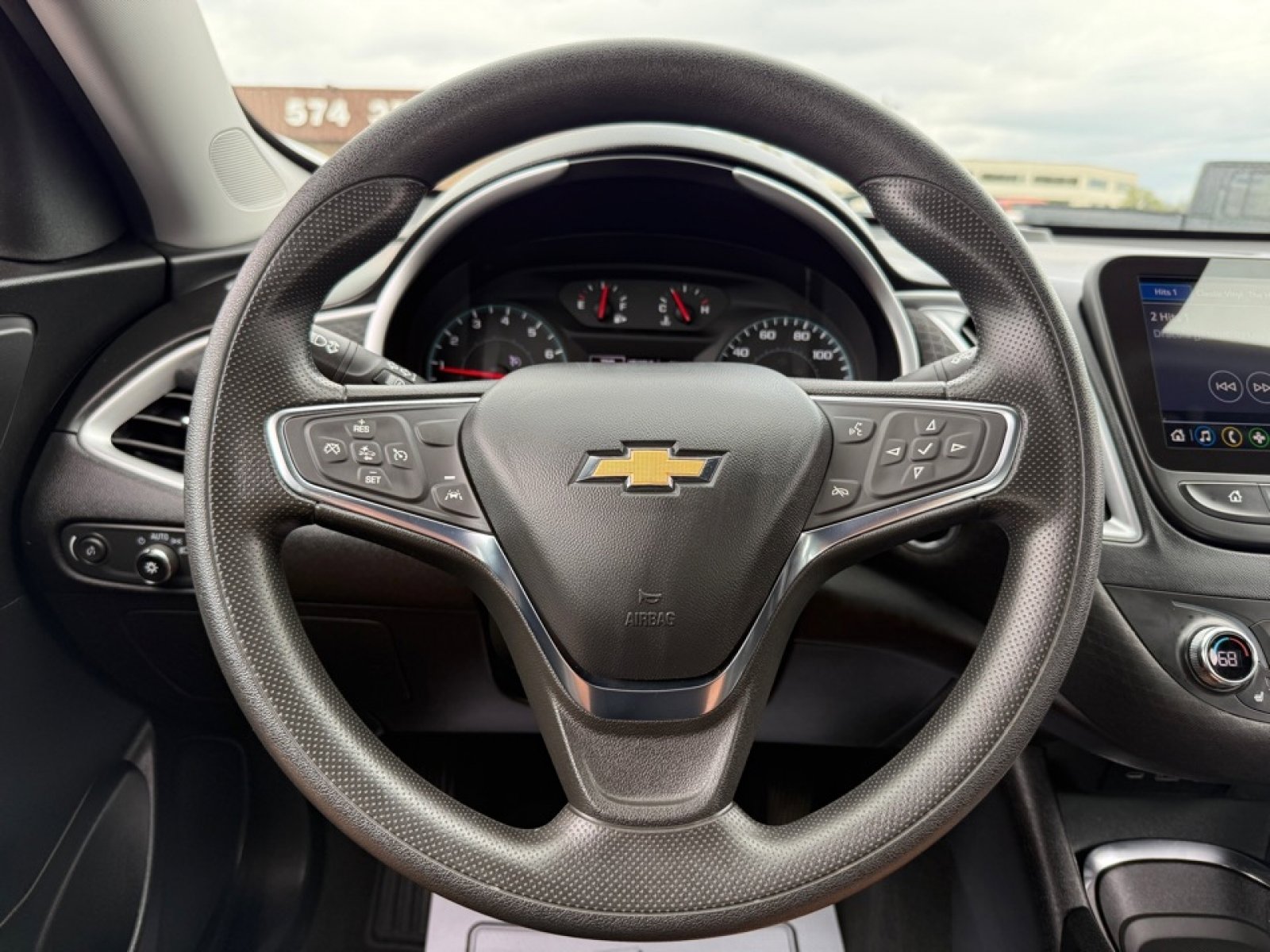 Used 2024 Chevrolet Malibu LT FWD image 18