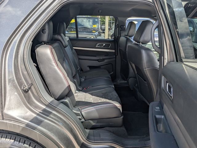 Used 2019 Ford Explorer XLT w/ Equipment Group 202A image 15