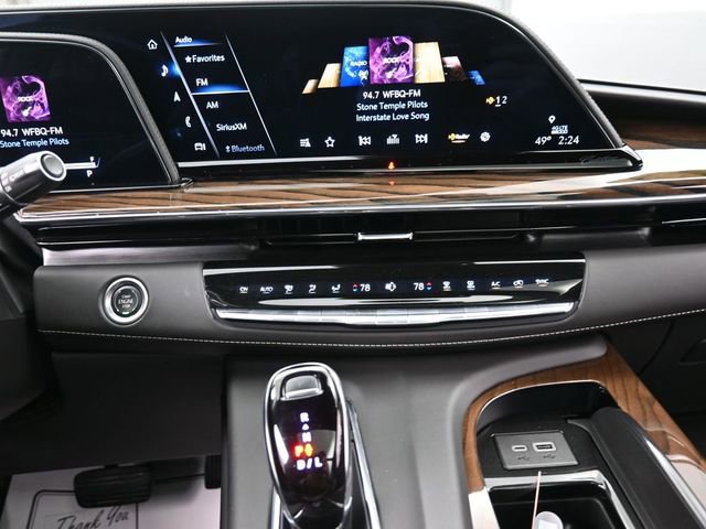 Used 2024 Cadillac Escalade ESV Premium Luxury Platinum image 10