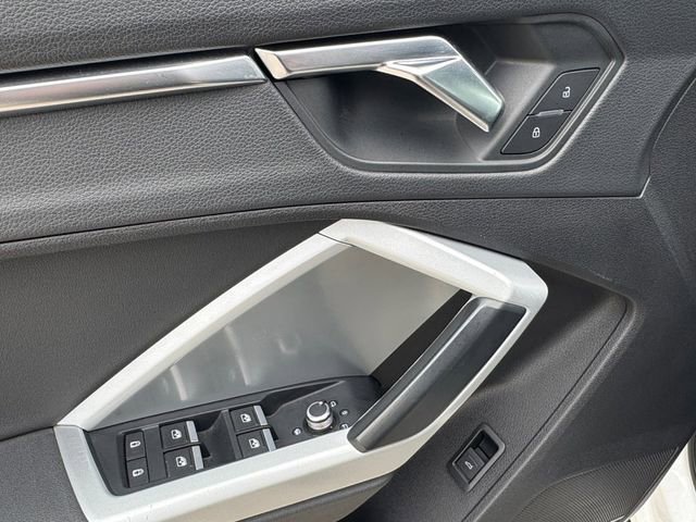 Used 2021 Audi Q3 2.0T Premium image 5