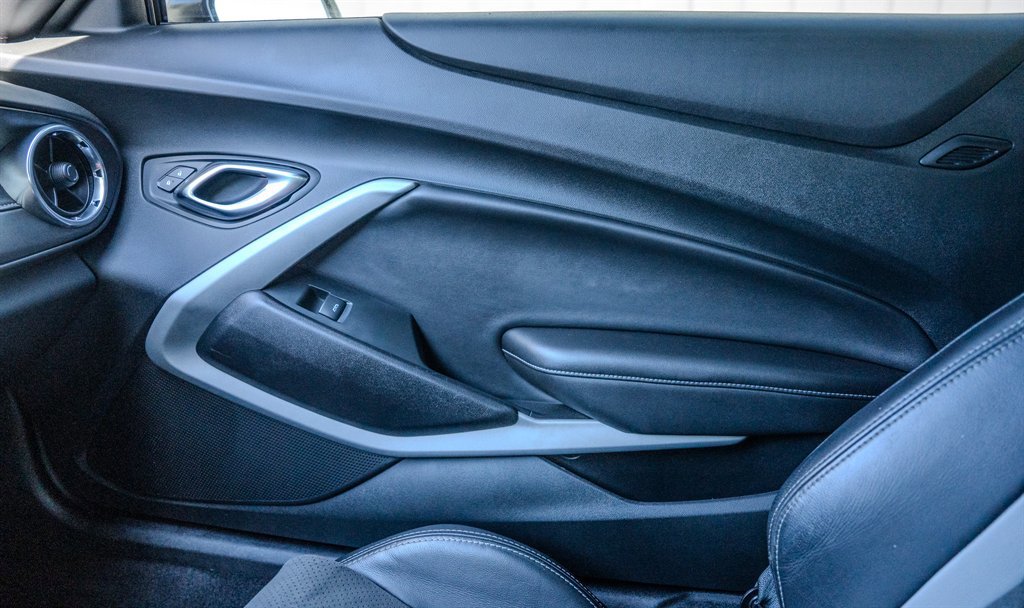 Used 2019 Chevrolet Camaro SS image 23