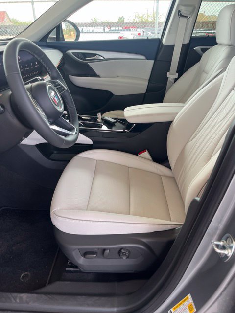 Used 2026 Buick Envision Avenir AWD/4WD image 14