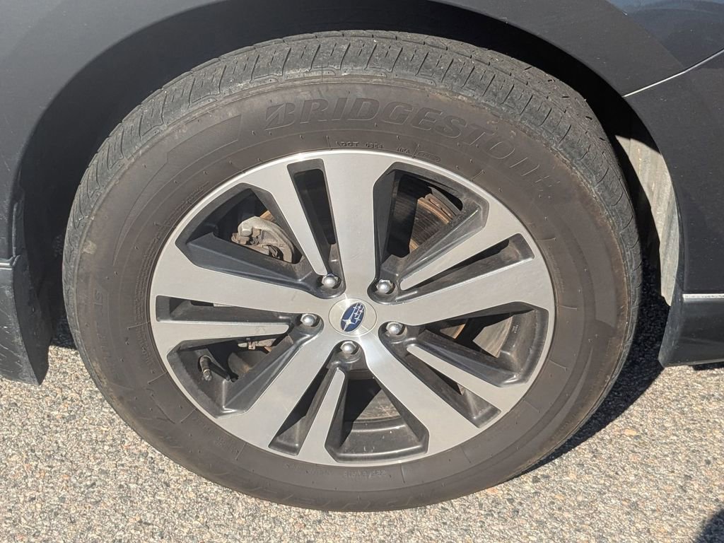 Used 2018 Subaru Outback 3.6R Limited AWD/4WD image 14