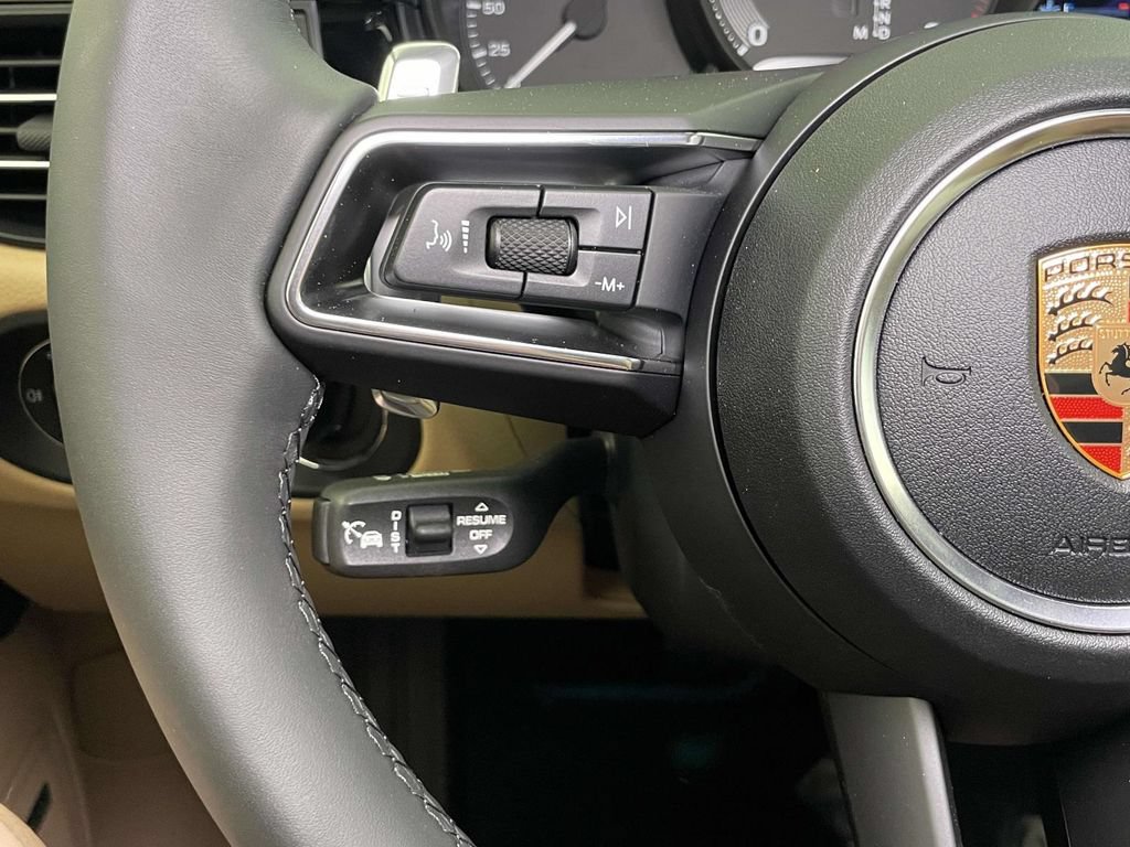 New 2026 Porsche Macan AWD/4WD image 40