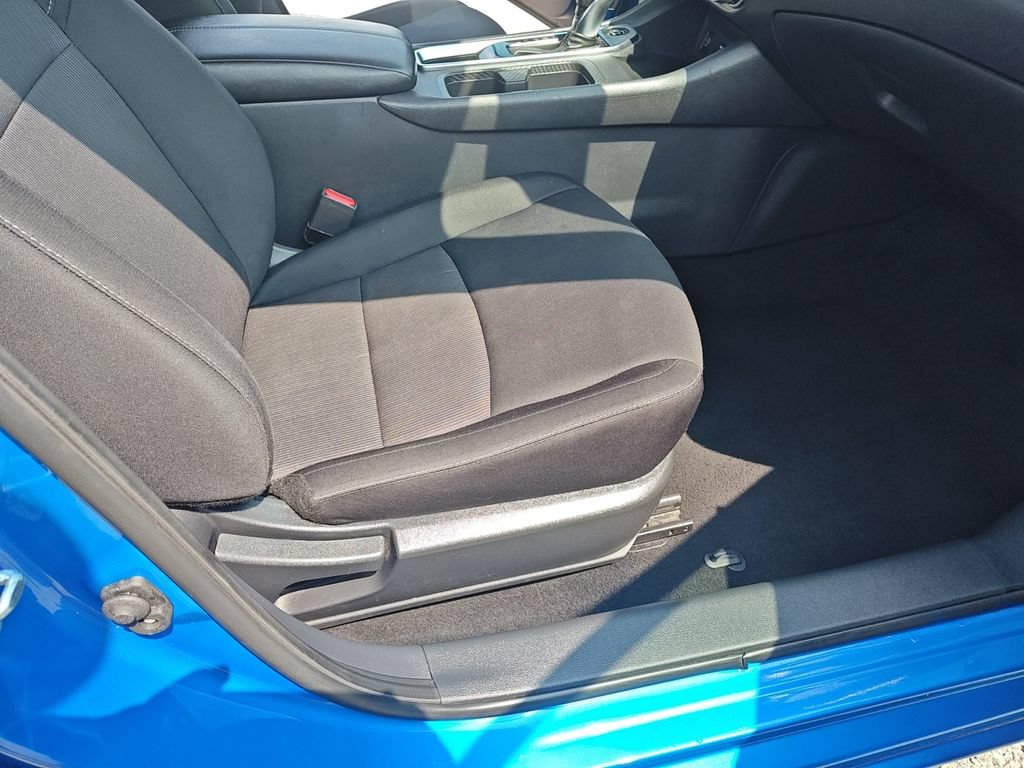 Used 2024 Nissan Sentra SV FWD image 31
