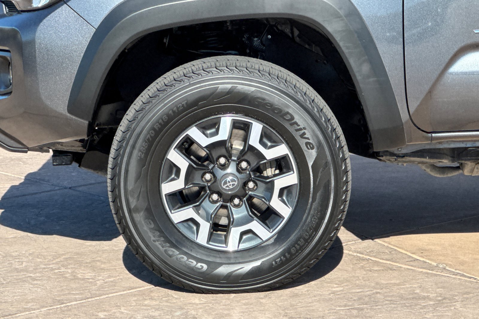 Certified 2023 Toyota Tacoma TRD Off-Road AWD/4WD image 34